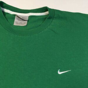 Mens 2XL Vintage Early 2000s Green Nike Tee With Embroidered Swoosh